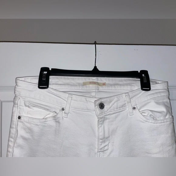 Levi Strauss 711 Skinny White Jeans - Picture 2 of 3